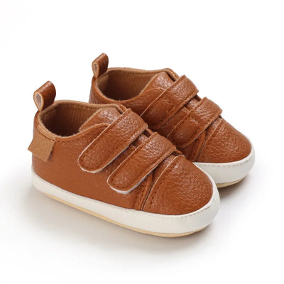 Clássico sapatos de bebê recém-nascido branco sapatos casuais meninos meninas sapatos moda tênis sola macia antiderrapante sapatos da criança primeiros caminhantes