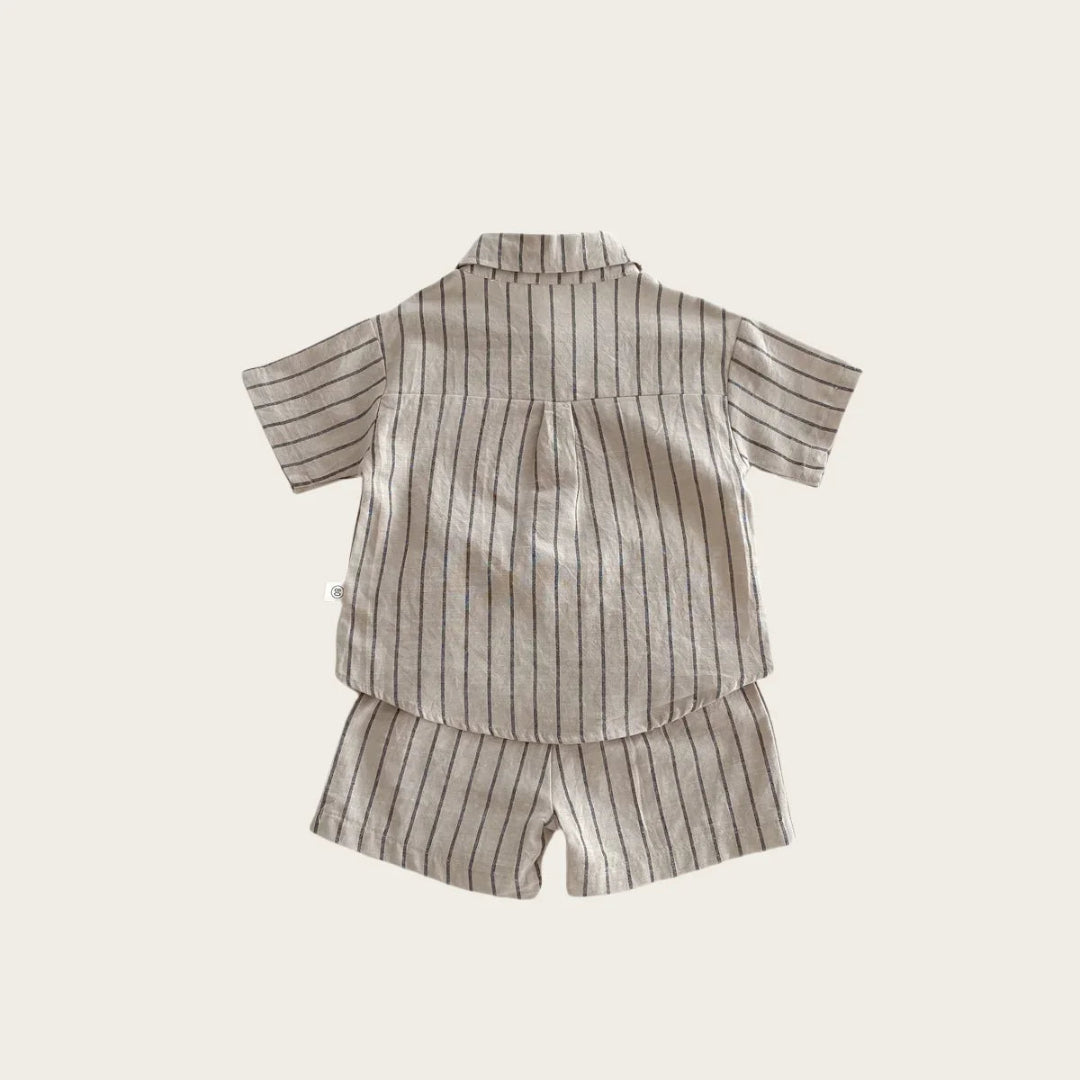 Camisa e shorts listrados de algodão para crianças da moda, conjunto combinado de conforto e estilo, ideal para crianças de 1 a 5 anos