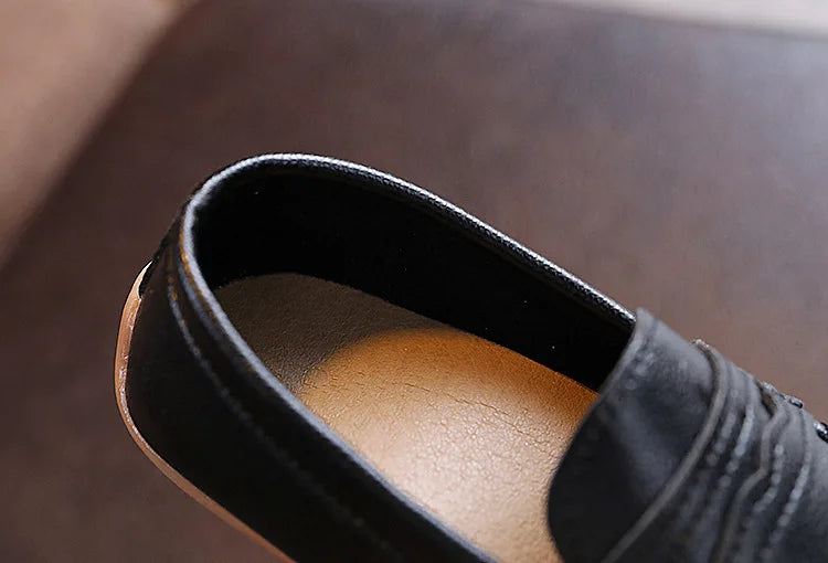 Meninos sapatos primavera outono crianças oxfords meninos deslizamento em apartamentos sapatos de couro macio do plutônio da criança preto branco mocassins para menino