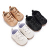 Clássico sapatos de bebê recém-nascido branco sapatos casuais meninos meninas sapatos moda tênis sola macia antiderrapante sapatos da criança primeiros caminhantes