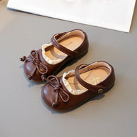 Sapatos de couro PU com borla para meninas, sola macia antiderrapante, dedo do pé redondo, laço, princesa doce, ao ar livre, primavera, outono