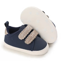 Clássico sapatos de bebê recém-nascido branco sapatos casuais meninos meninas sapatos moda tênis sola macia antiderrapante sapatos da criança primeiros caminhantes