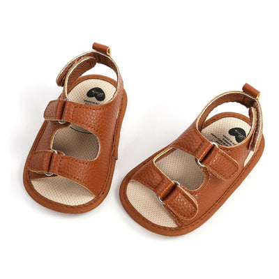 Novas sandálias do bebê sapatos de bebê menino menina sandálias pu sola de fundo macio anti-deslizamento infantil primeiro walker sapatos de berço mocassins recém-nascidos