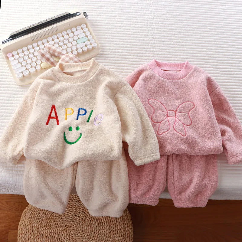 Conjuntos de flanela de inverno para crianças, pijamas sólidos e quentes para crianças, conjunto de duas peças para bebês, meninos e meninas, roupas boutique