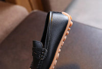 Meninos sapatos primavera outono crianças oxfords meninos deslizamento em apartamentos sapatos de couro macio do plutônio da criança preto branco mocassins para menino