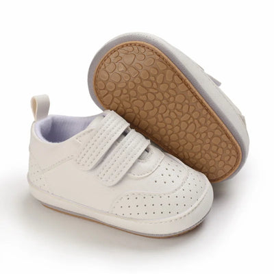 Clássico sapatos de bebê recém-nascido branco sapatos casuais meninos meninas sapatos moda tênis sola macia antiderrapante sapatos da criança primeiros caminhantes