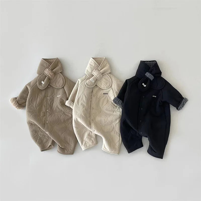Macacão de bebê coreano cachecol conjunto outono inverno lã de cordeiro macacão para meninos meninas da criança roupas infantis soltas recém-nascidos macacão 2 pçs