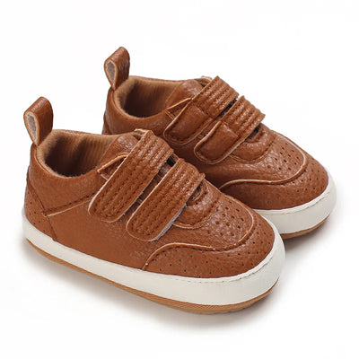 Clássico sapatos de bebê recém-nascido branco sapatos casuais meninos meninas sapatos moda tênis sola macia antiderrapante sapatos da criança primeiros caminhantes