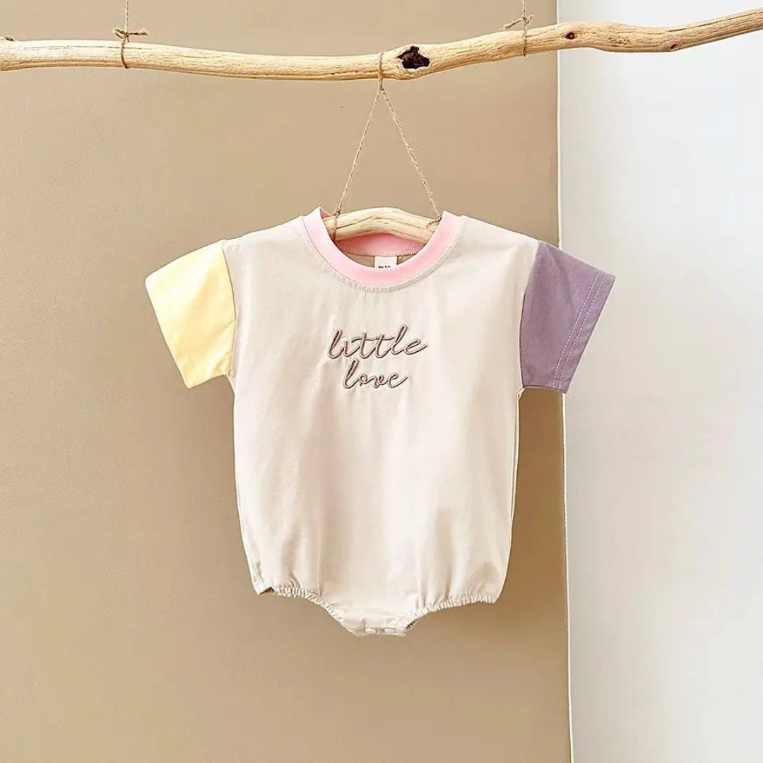 Macacão bordado letra manga curta para bebês meninos e meninas, em macacão recém-nascido, roupas infantis, bloco de cores, verão, 0-18m