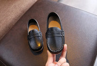 Meninos sapatos primavera outono crianças oxfords meninos deslizamento em apartamentos sapatos de couro macio do plutônio da criança preto branco mocassins para menino