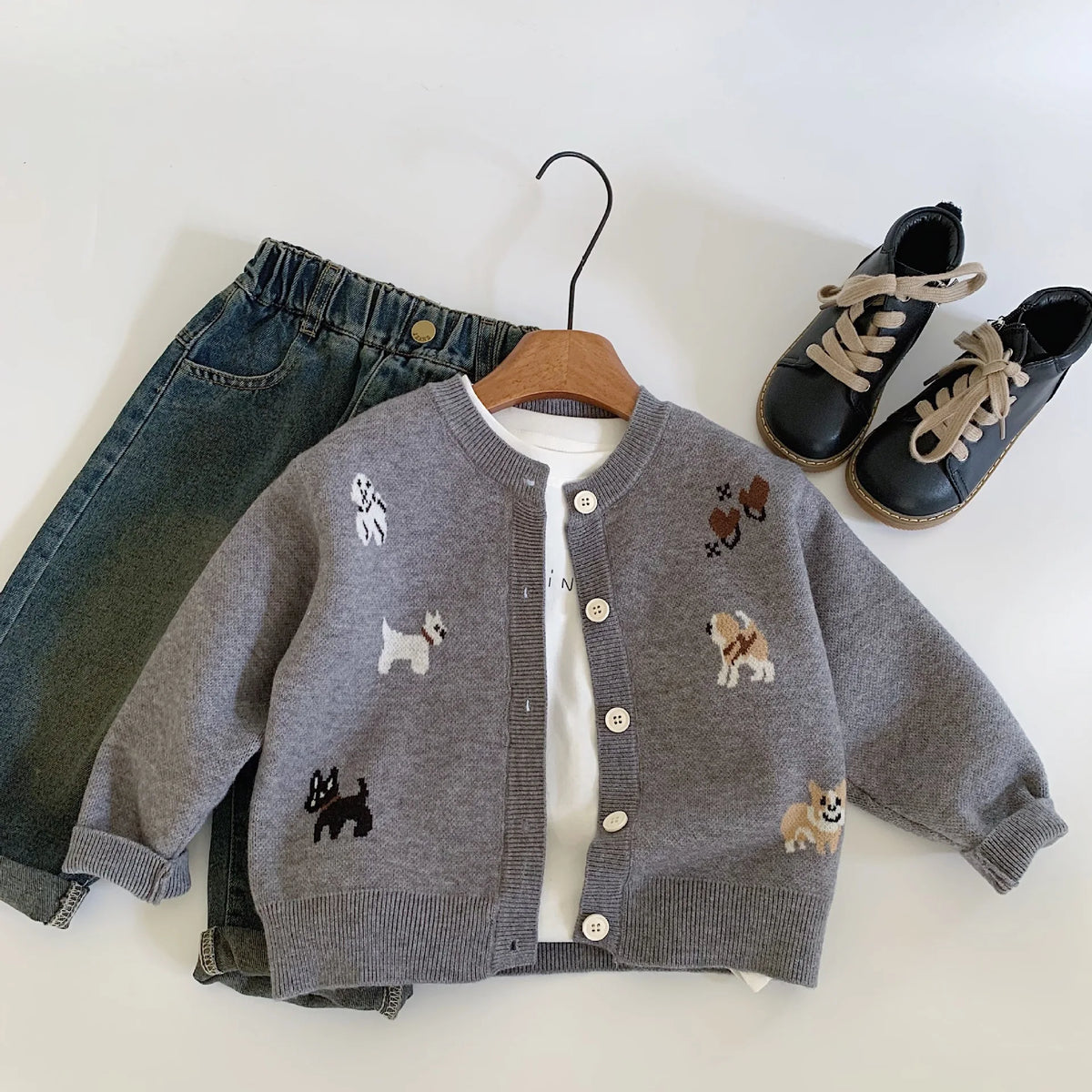 Crianças roupas crianças camisola casual 2024 outono nova impressão dos desenhos animados único breasted cardigan menino moda tricô casaco maré